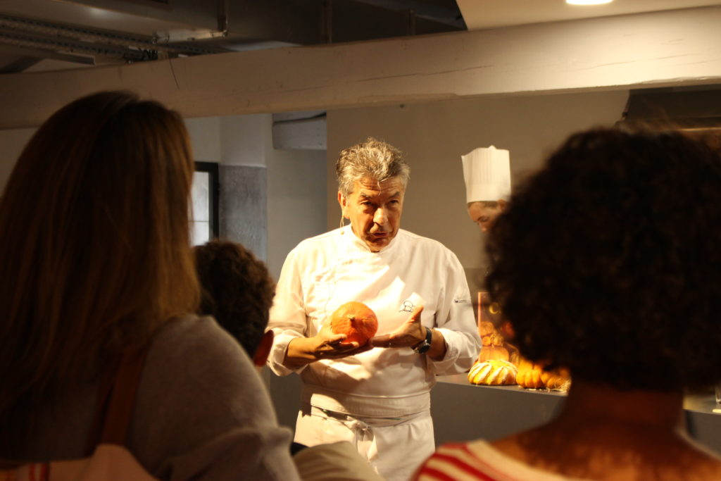 Cité de la gastronomie de Lyon : le chef étoilé Régis Marcon inaugure les casseroles